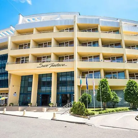 Sun Palace Hotel *