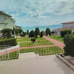 Sun Palace *